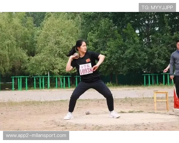 “飞跃”赛段：那些令人屏息的跳跃瞬间集锦，飞跃动作